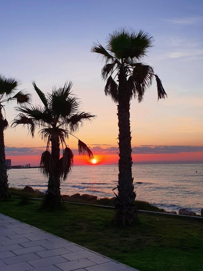 Gemuetliche Ferienwohnung In Torrevieja Ca100M Vom Strand Playa Del Cura Entfernt Zewnętrze zdjęcie