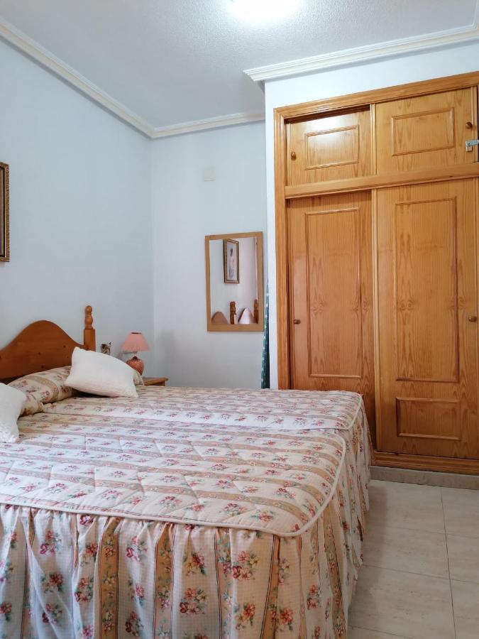 Gemuetliche Ferienwohnung In Torrevieja Ca100M Vom Strand Playa Del Cura Entfernt Zewnętrze zdjęcie