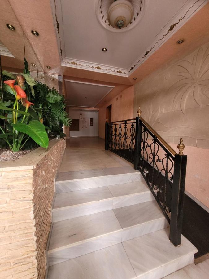 Gemuetliche Ferienwohnung In Torrevieja Ca100M Vom Strand Playa Del Cura Entfernt Zewnętrze zdjęcie
